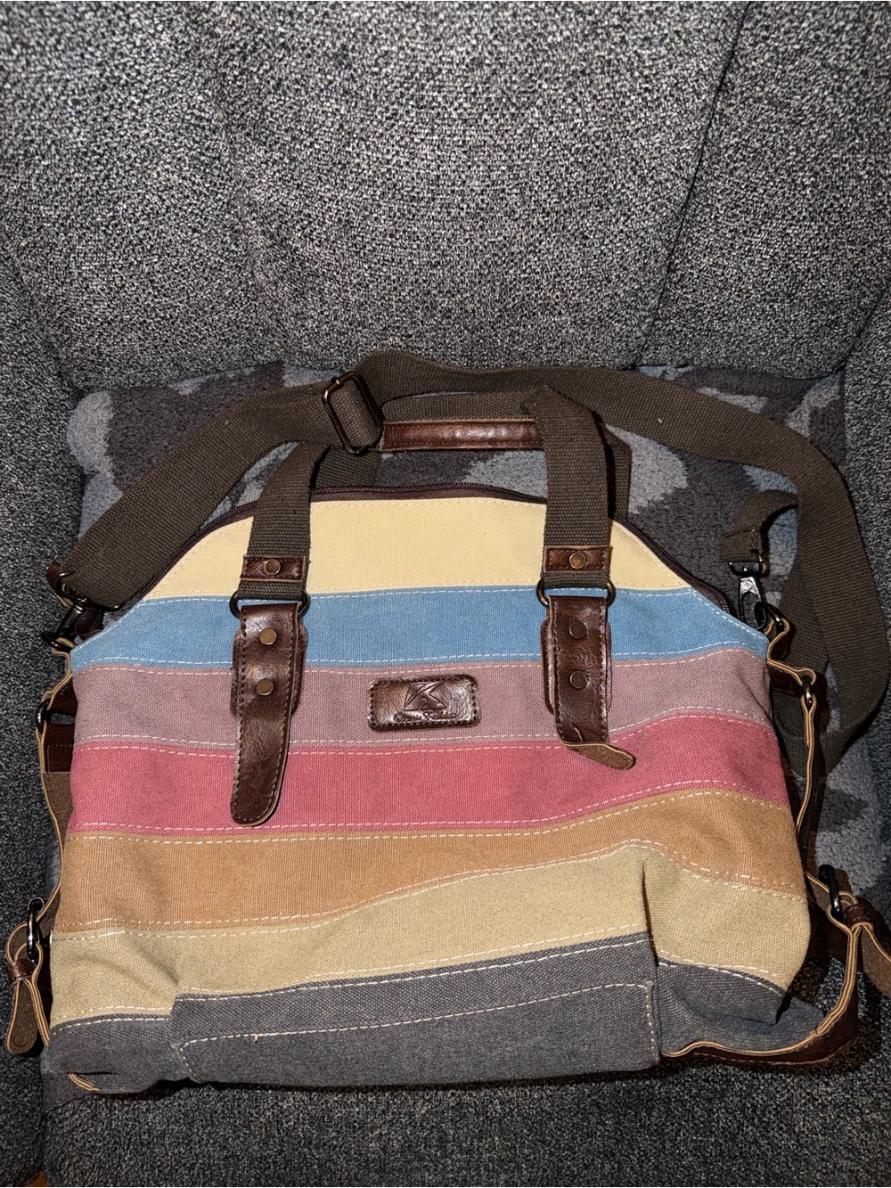 Shoulder Bag - very spacious!